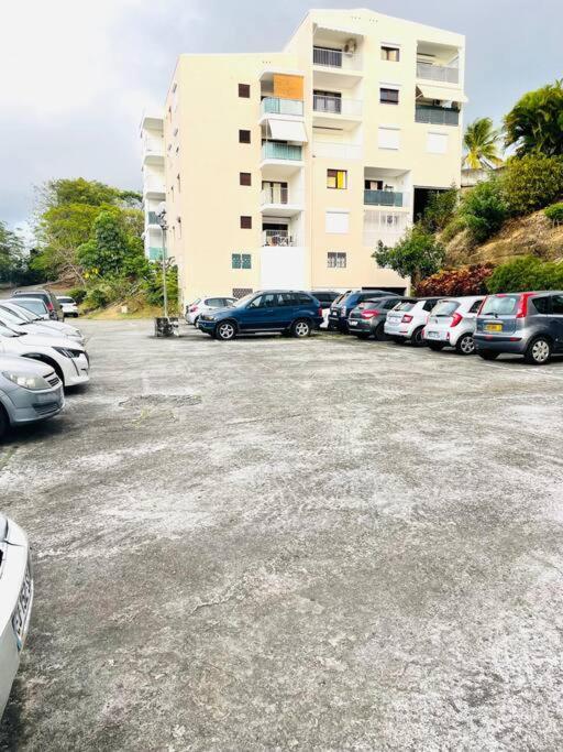 T2 Avec Parking - Entierement Climatise - Chez Elo Leilighet Schoelcher Eksteriør bilde